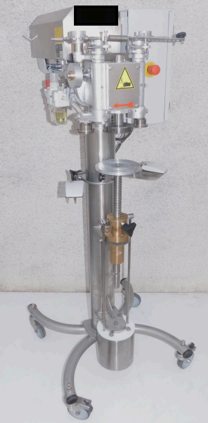 Machine semi-automatique de sertissage et fermeture de bocaux en inox pour l’industrie agroalimentaire